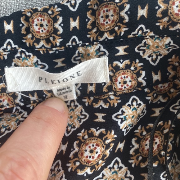 Long sleeve button down long shirt - Picture 5 of 7